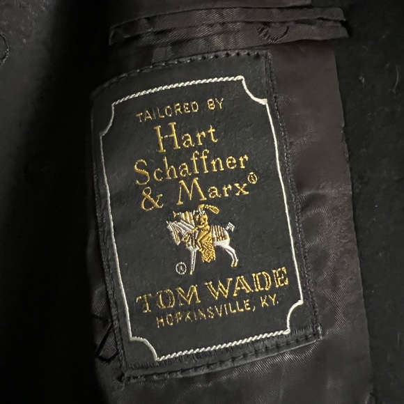 Beautiful vintage Dior cashmere overcoat with a Persian lamb collar - Picture 6 of 8